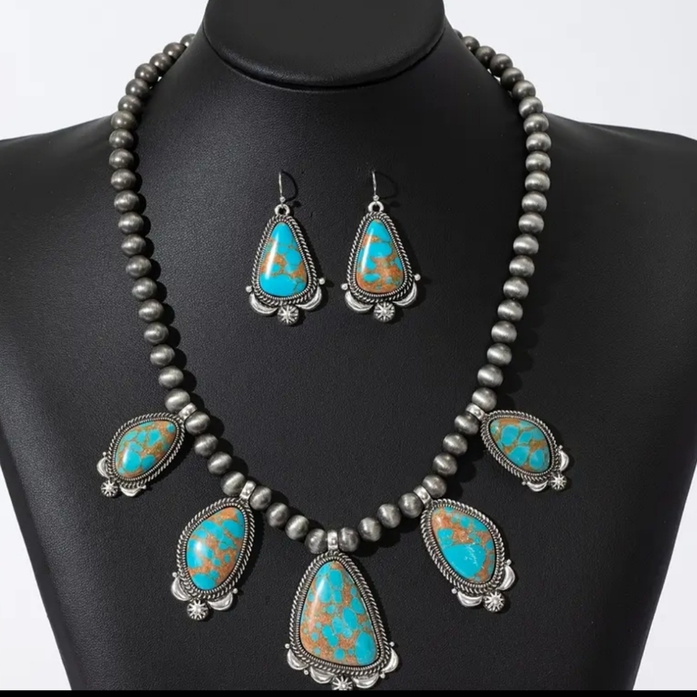 Southwestern Bohemian-style turquoise and silver  necklace & earring Set - Picture 6 of 6
